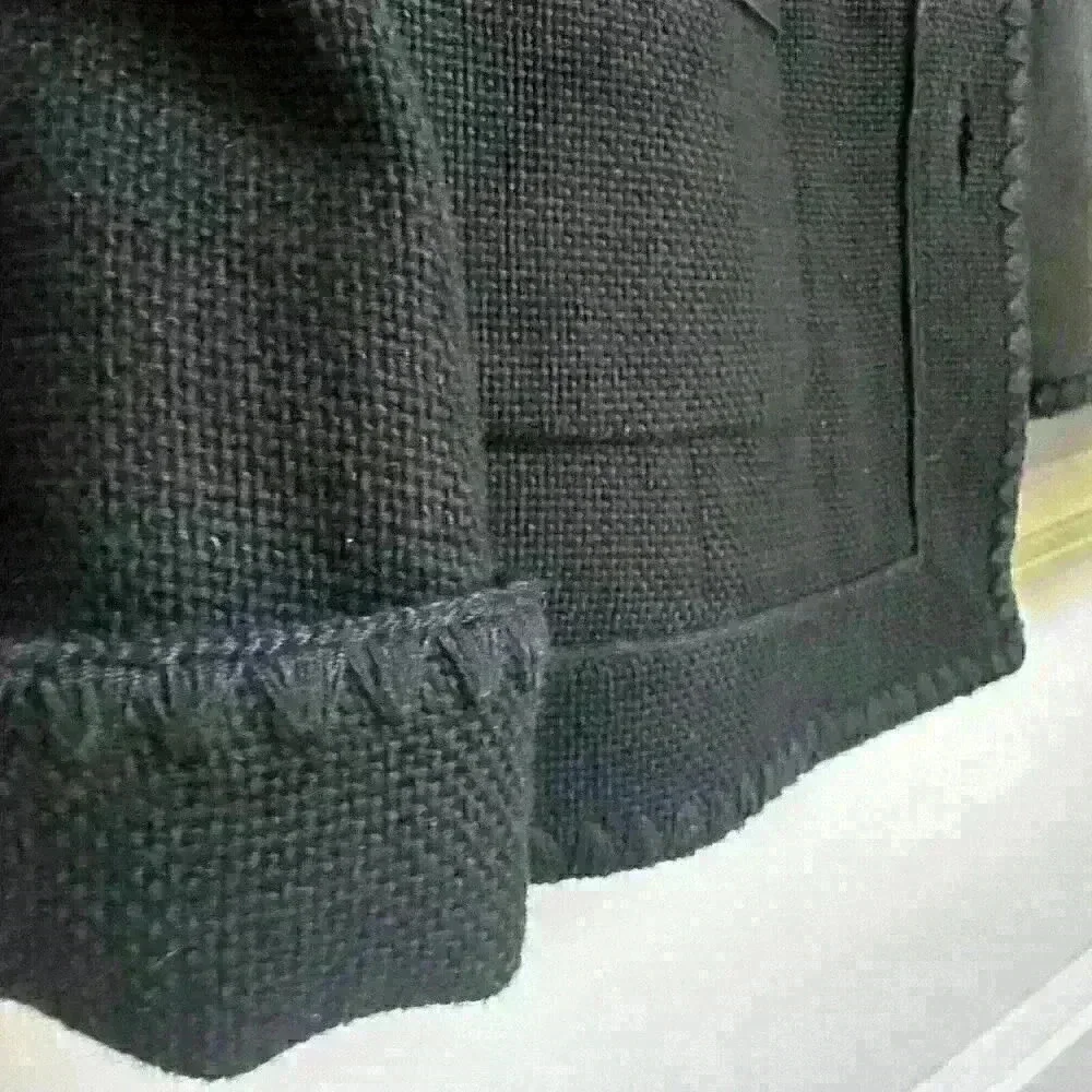 Ann Taylor Women's Size 8 Black Blazer Jacket Button Up Collarless Beautiful